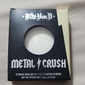 Kat Von D Metal Crush Extreme Highlighter in Gold Skool